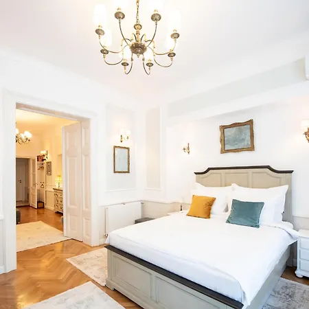 Casa Baritiu 아파트 브라쇼브